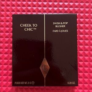 Charlotte Tilbury Cheek to Chic Blusher in Black and Gold